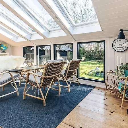 4 Star In Vaeggerlose Bøtø By